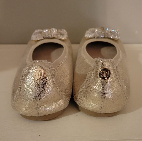 Stuart Weitzman champagne gold flats - Picture 5 of 6